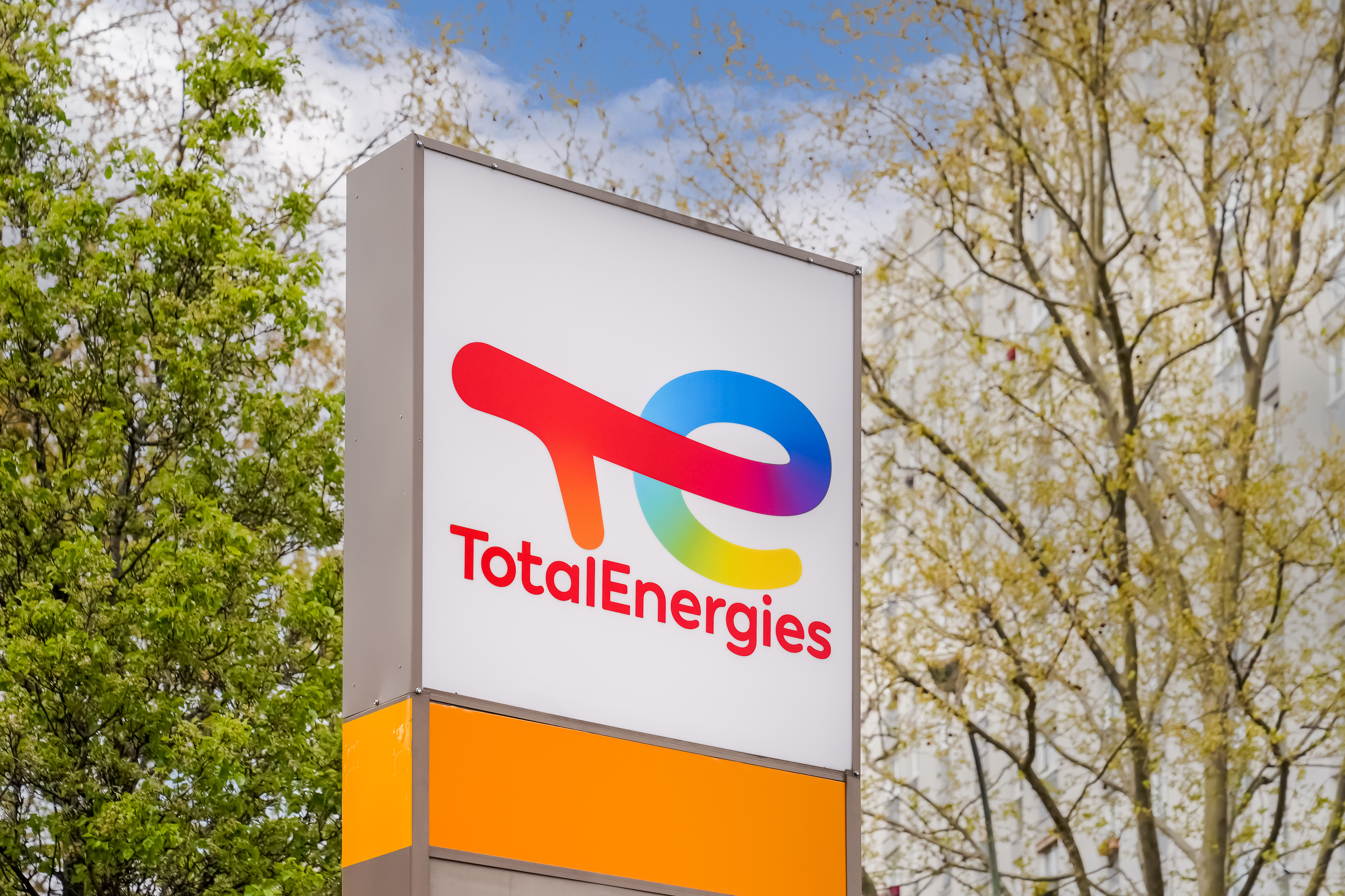 This is a picture representing NF042040 (FUELING) - RELAIS ISSY LES MOULINEAUX VOISIN This is a picture representing NF042040 (FUELING) - RELAIS ISSY LES MOULINEAUX VOISIN