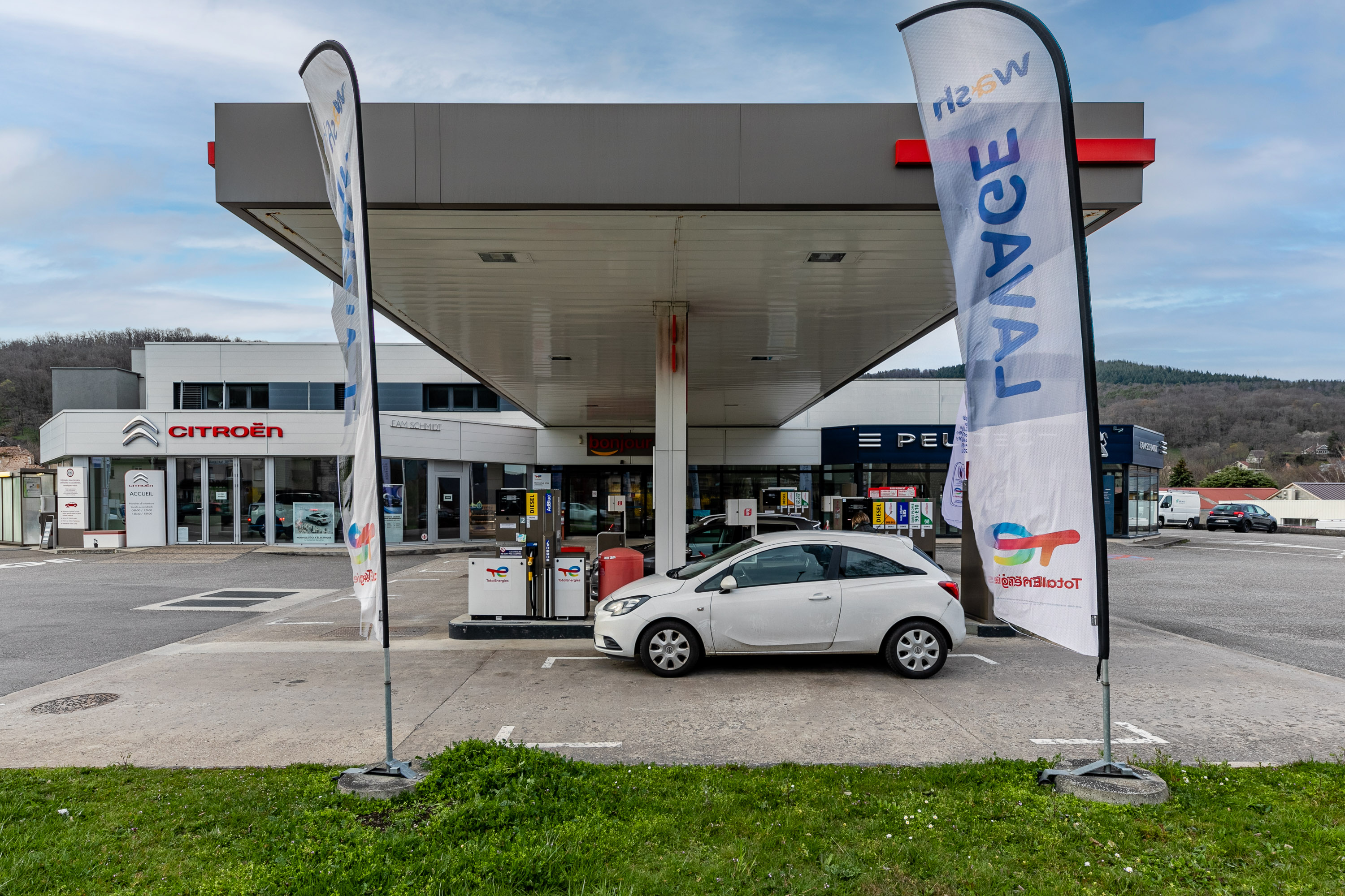 This is a picture representing NF038528 (FUELING) - SAS E.A.M. SCHMIDT This is a picture representing NF038528 (FUELING) - SAS E.A.M. SCHMIDT