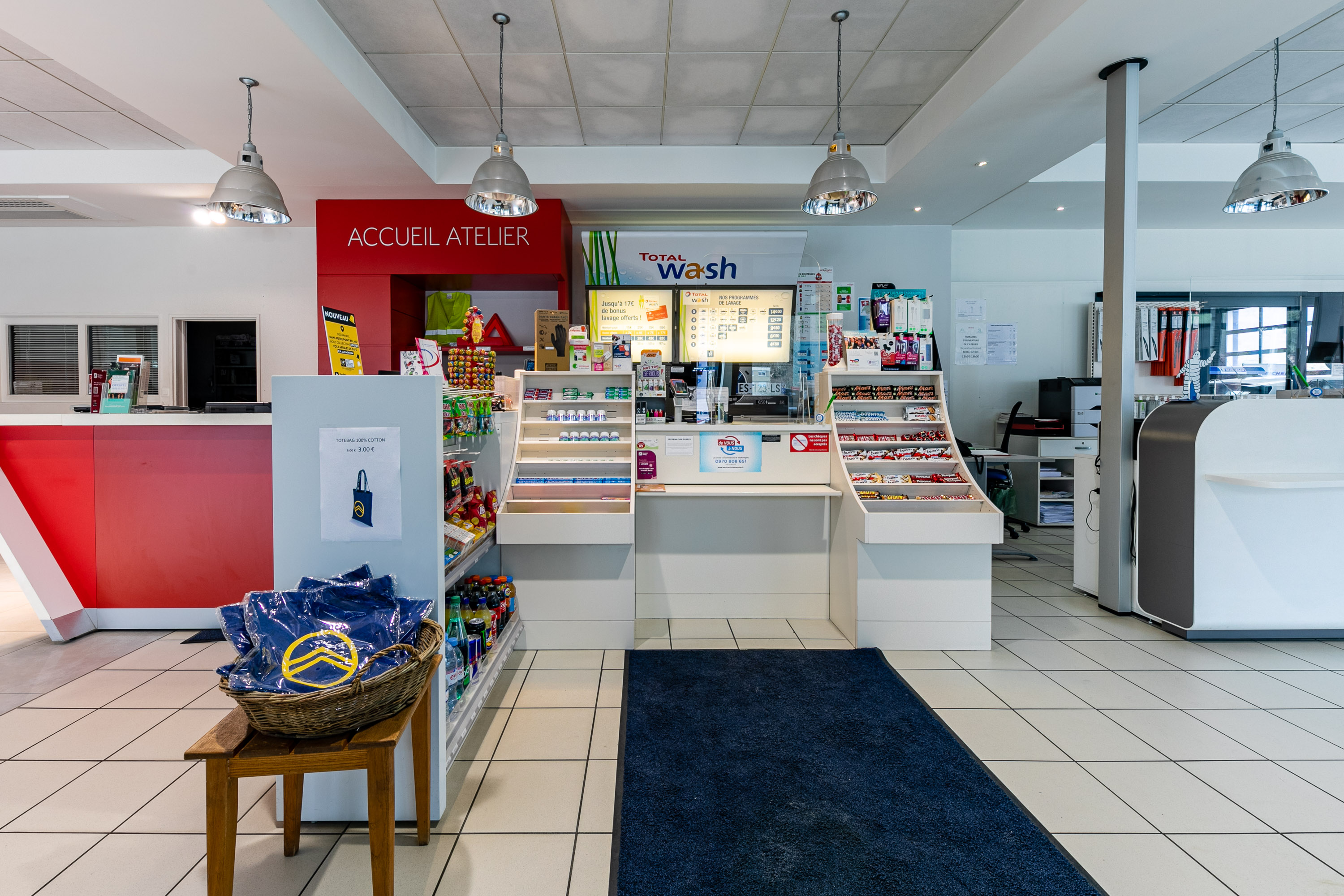 This is a picture representing NF038528 (FUELING) - SAS E.A.M. SCHMIDT This is a picture representing NF038528 (FUELING) - SAS E.A.M. SCHMIDT