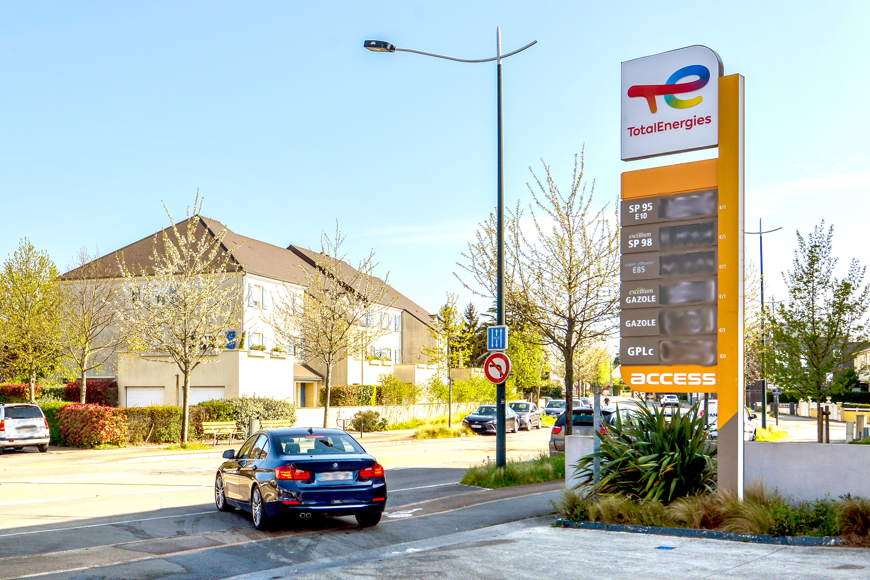 This is a picture representing NF079143 (FUELING) - RELAIS NANTES STE LUCE