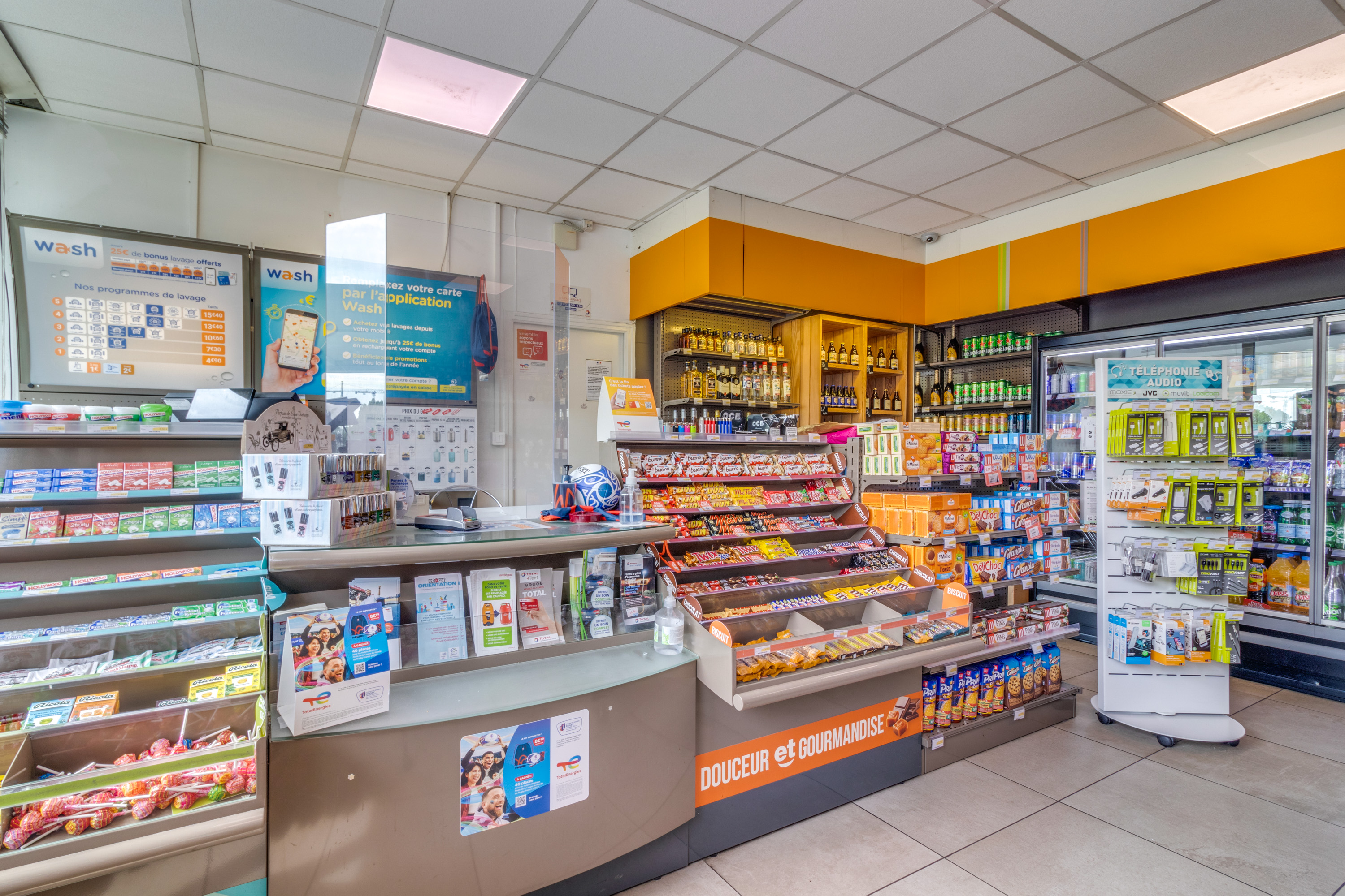 This is a picture representing NF074566 (FUELING) - RELAIS LILLE PERIPHERIQUE