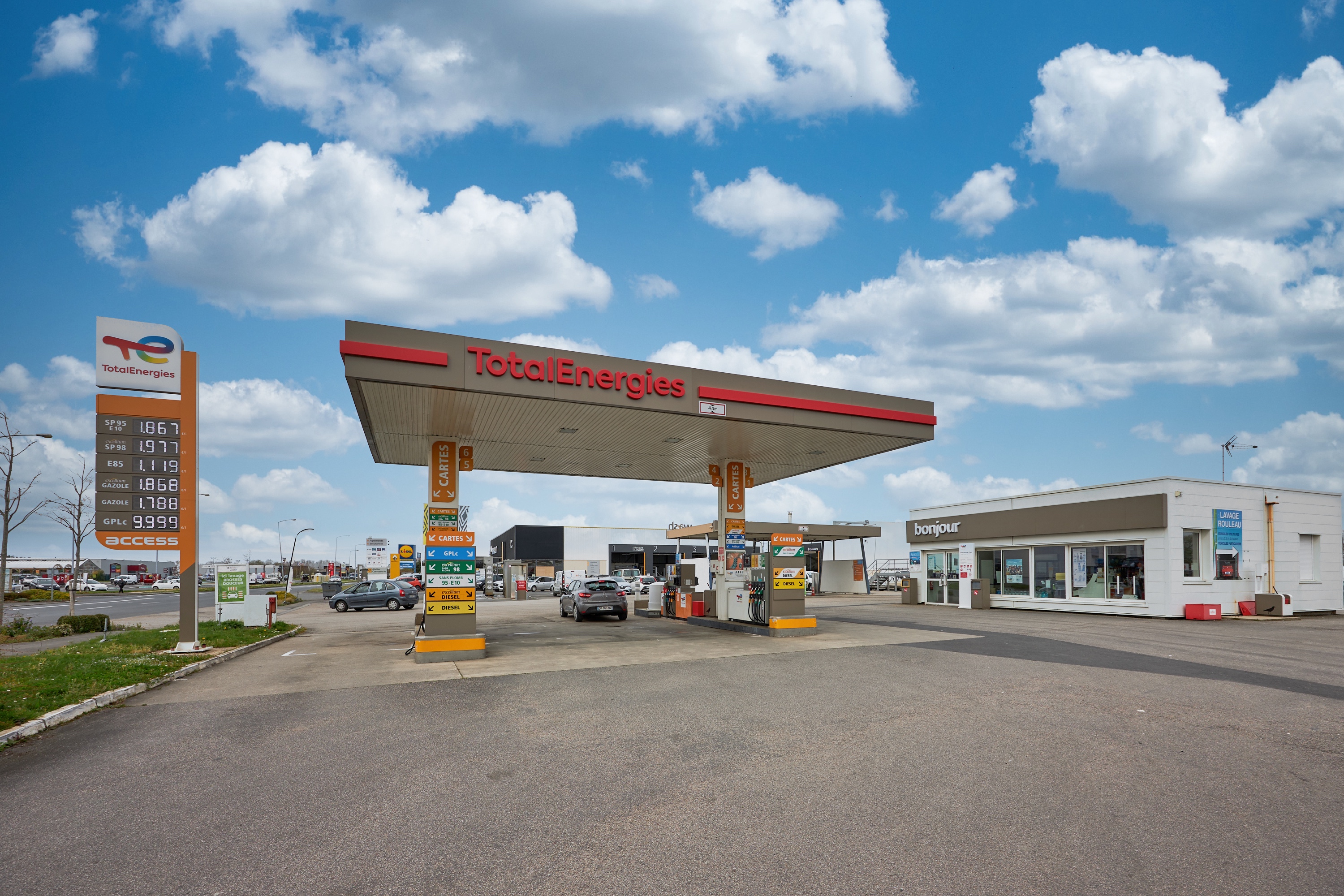 This is a picture representing NF079965 (FUELING) - SARL  BOURDET