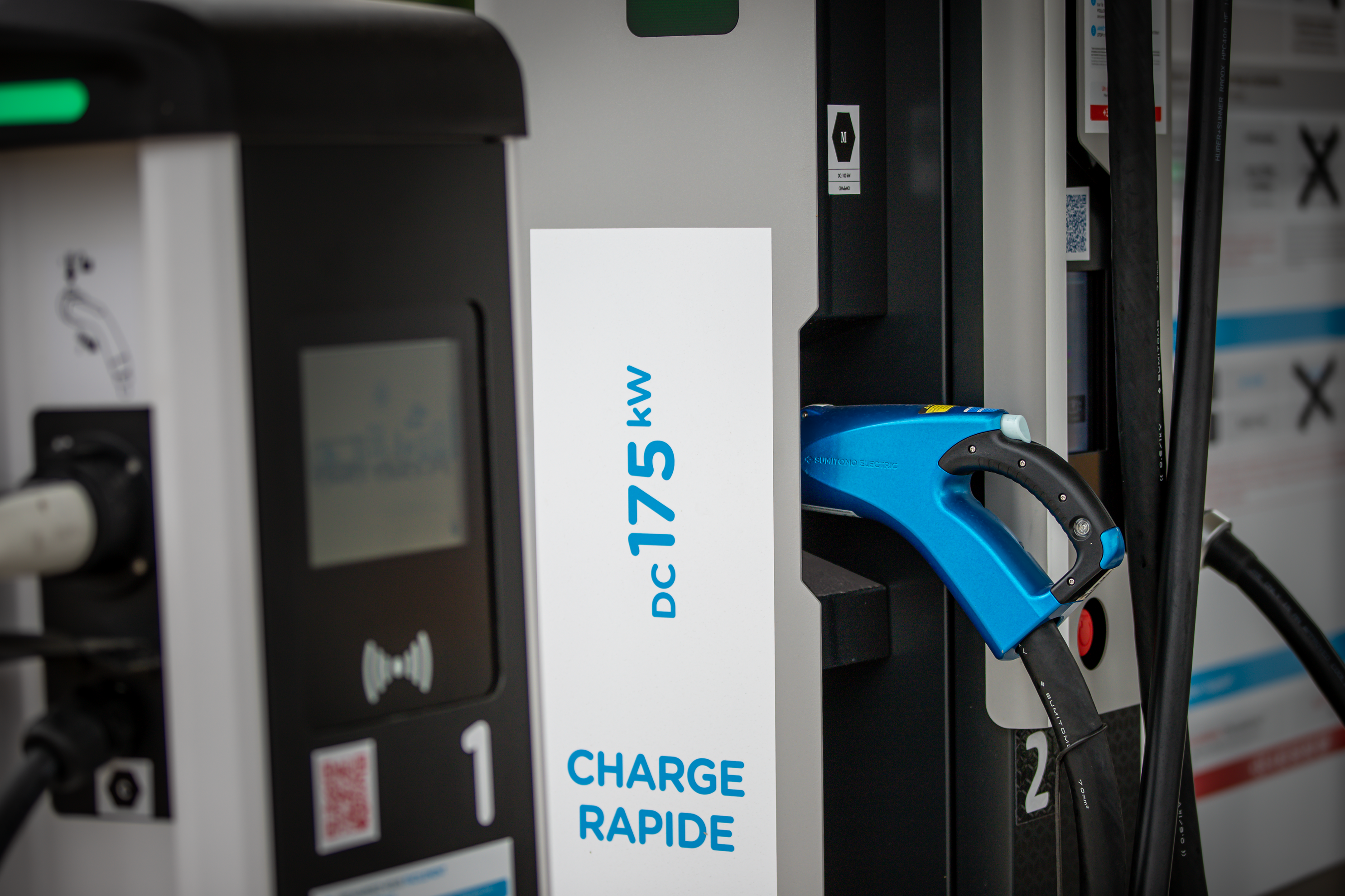 This is a picture representing NF080188 (FUELING) - RELAIS DE CASTETS