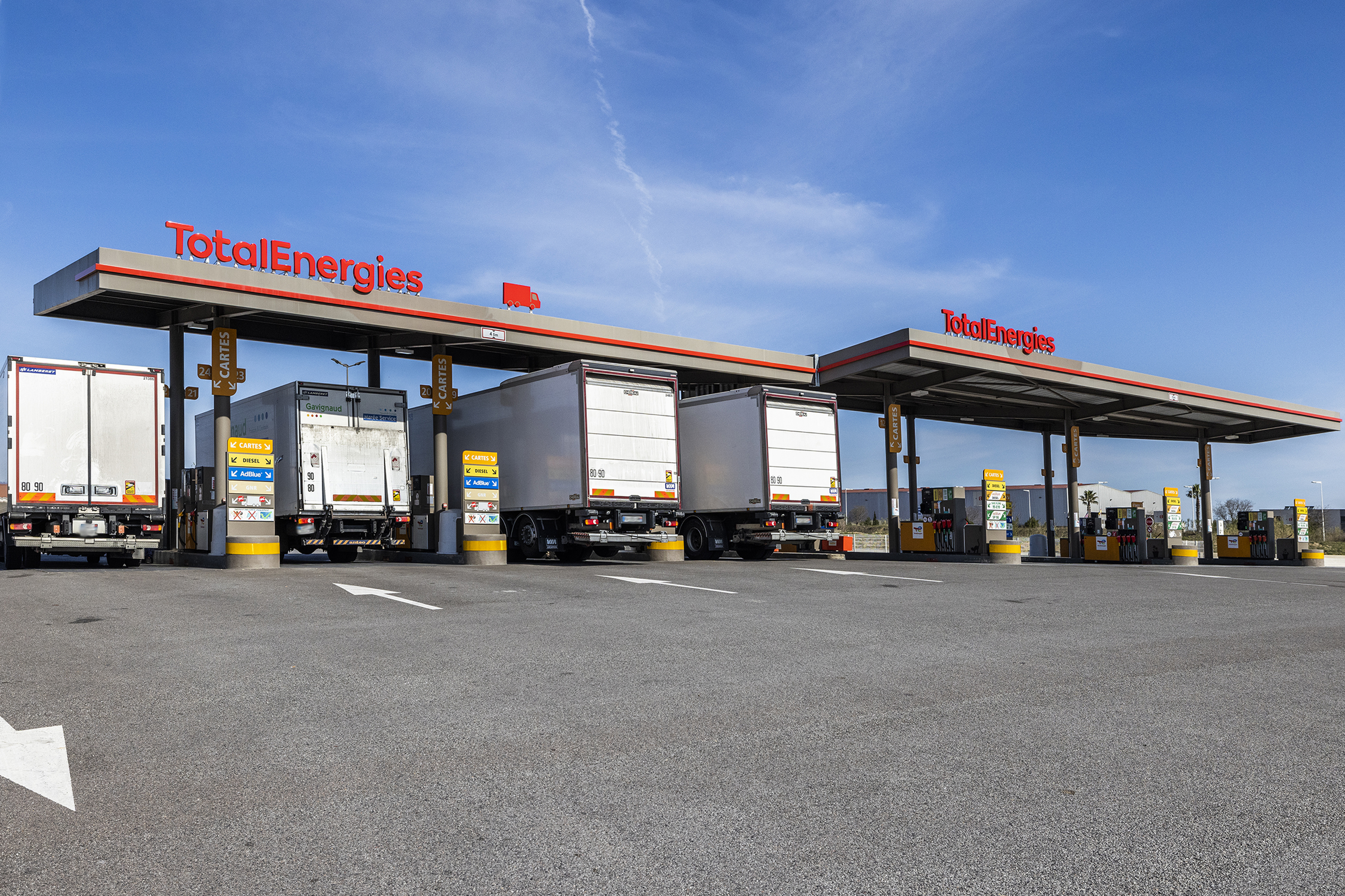 This is a picture representing NF080213 (FUELING) - CATALOGNE CARBURANTS NORD PL