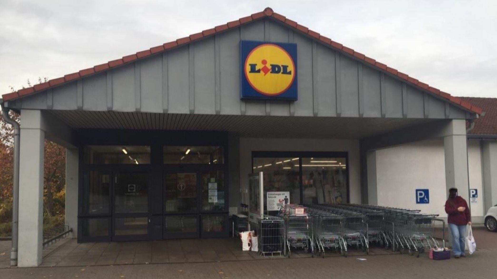Lidl, Schulhausstraße in Weißenburg in Bayern