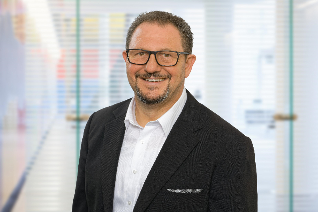 ERGO Versicherung Mehmet Turhan, Brückenstraße in Schwaikheim