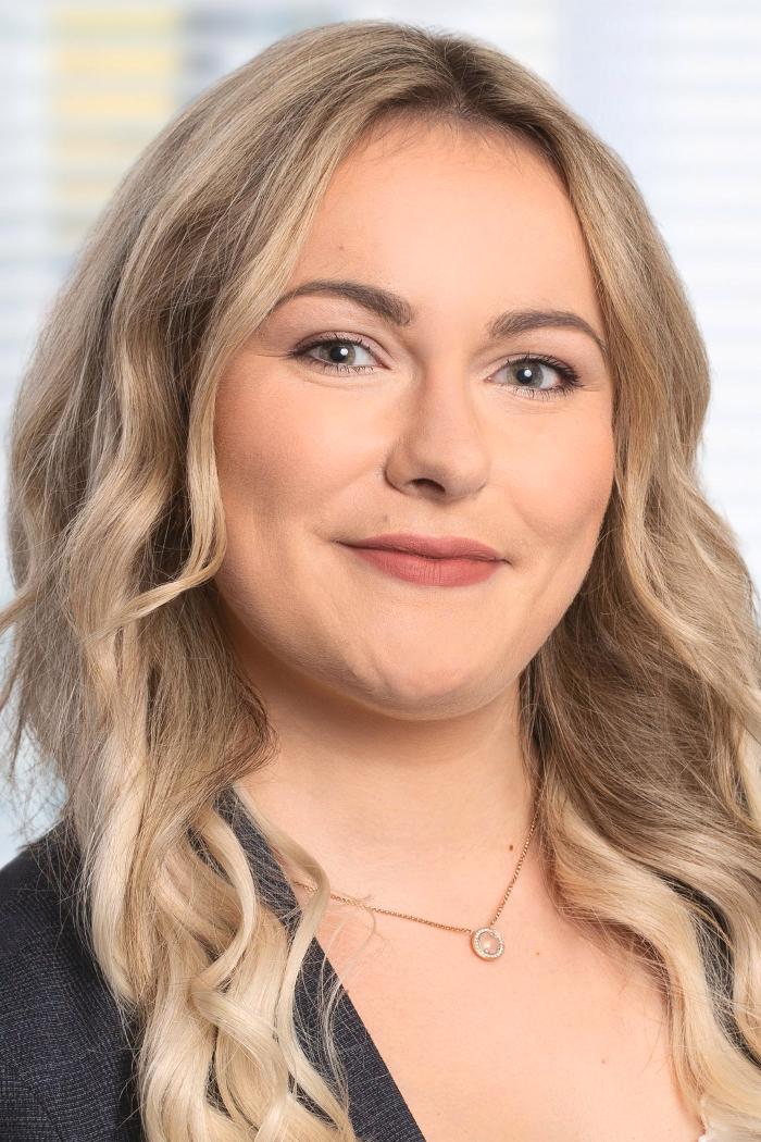 ERGO Versicherung Christina Weis, Waldstraße in Wadern