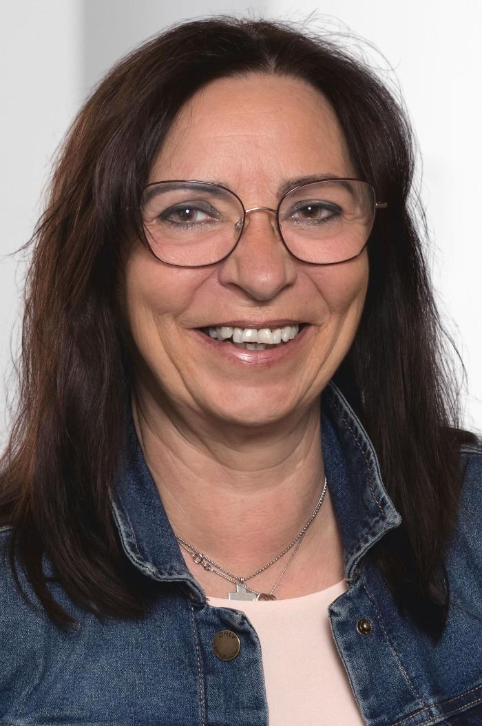 ERGO Versicherung Anita Lewinski, Würzburger Straße in Fürth