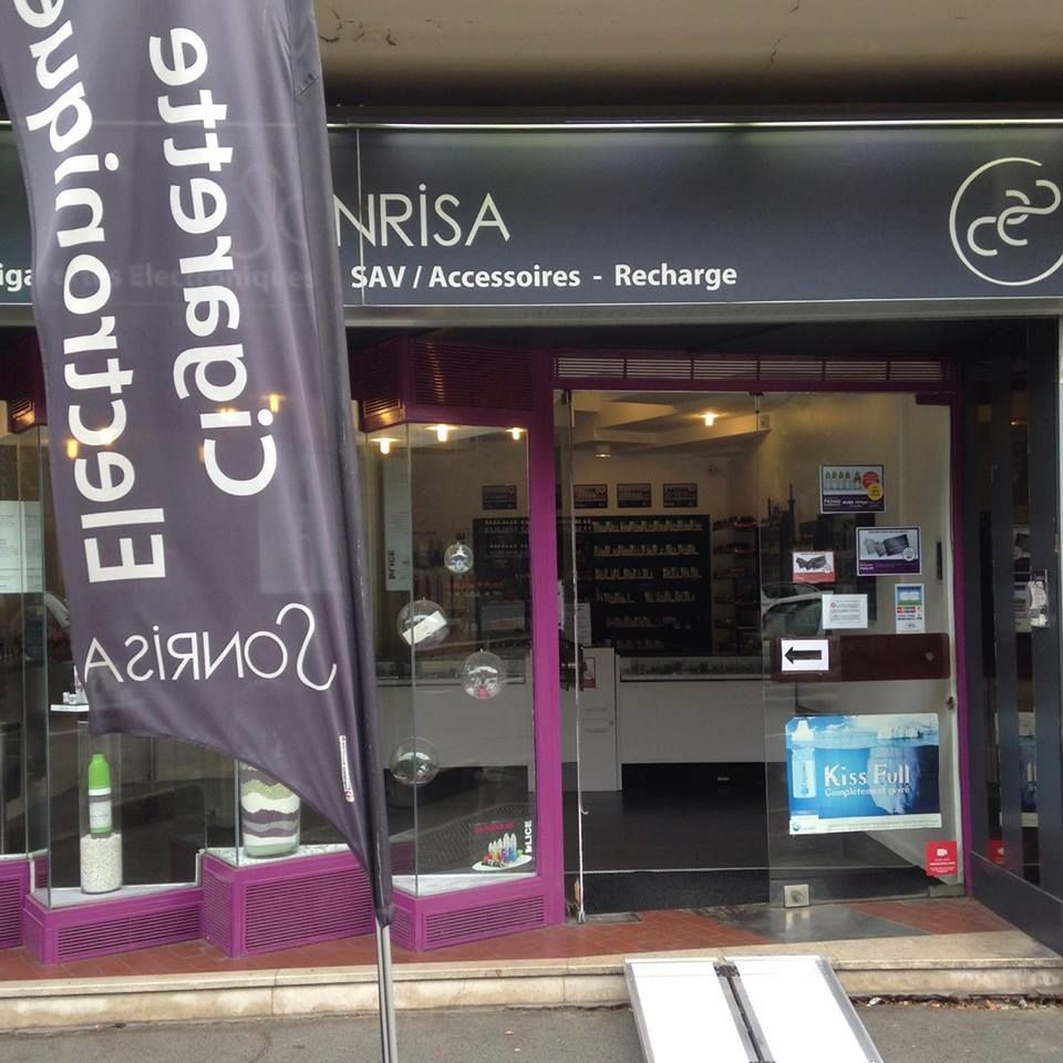 Sonrisa Chaville entrepôt et magasin général