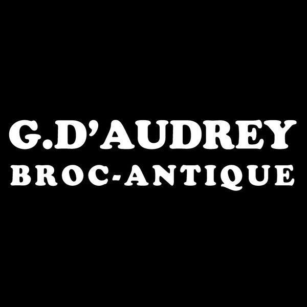 Broc Antique Meubles, articles de décoration