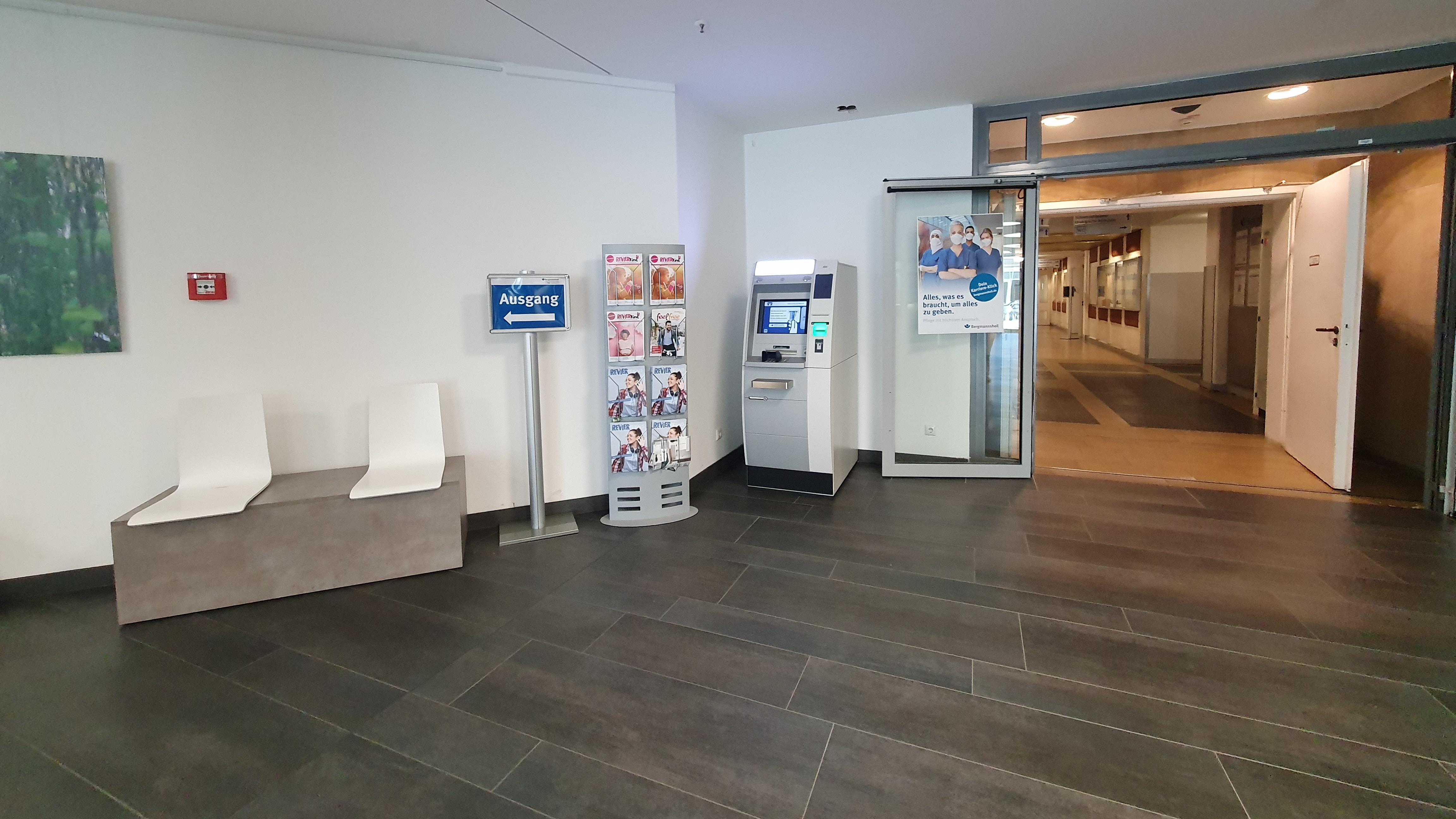 Geldautomat Volksbank Bochum Witten eG, Bürkle de la Camp-Platz in Bochum