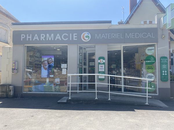 Pharmacie Husson-Labergerie store (fournitures)