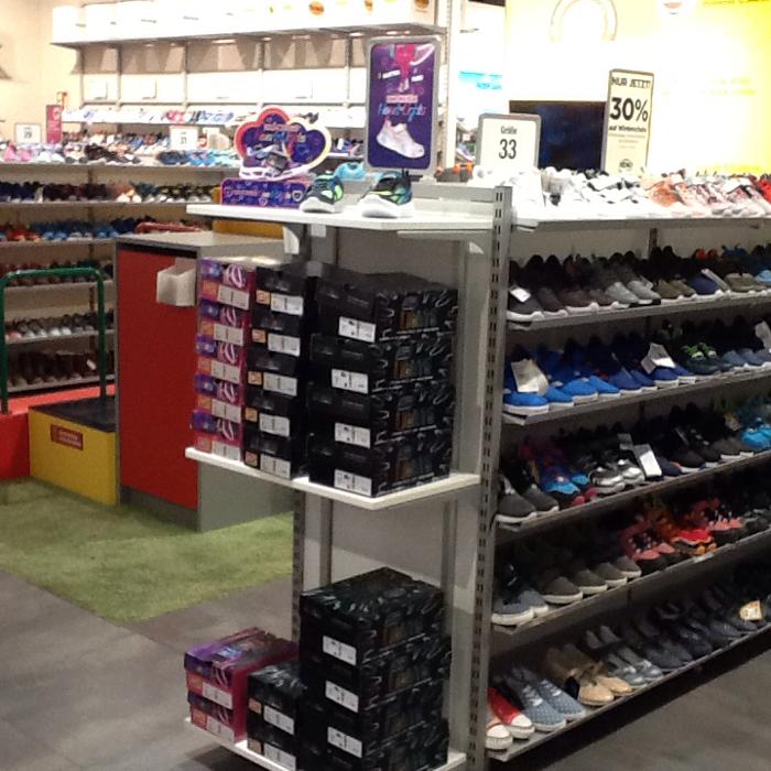 RENO, Karlsruher Straße in Pforzheim