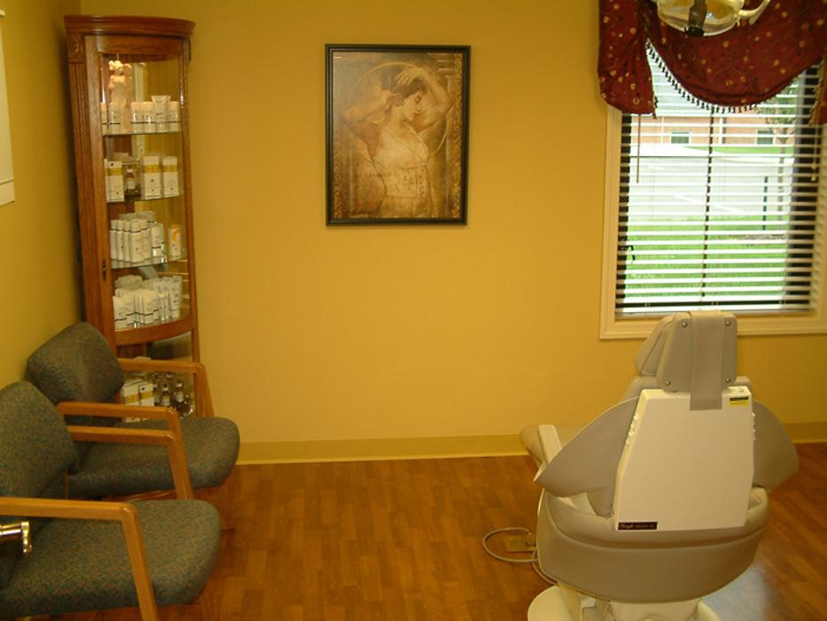 John W. Clemenza, DMD, MD, FACS - Hermitage, PA