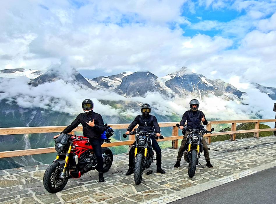 Indian Motorcycle Dresden, Burgwartstraße in Freital