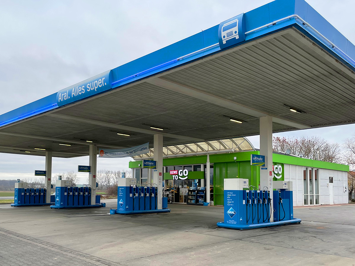 Aral - 12 Fotos - Schwarzach am Main Hörblach - Kitzinger Straße | golocal