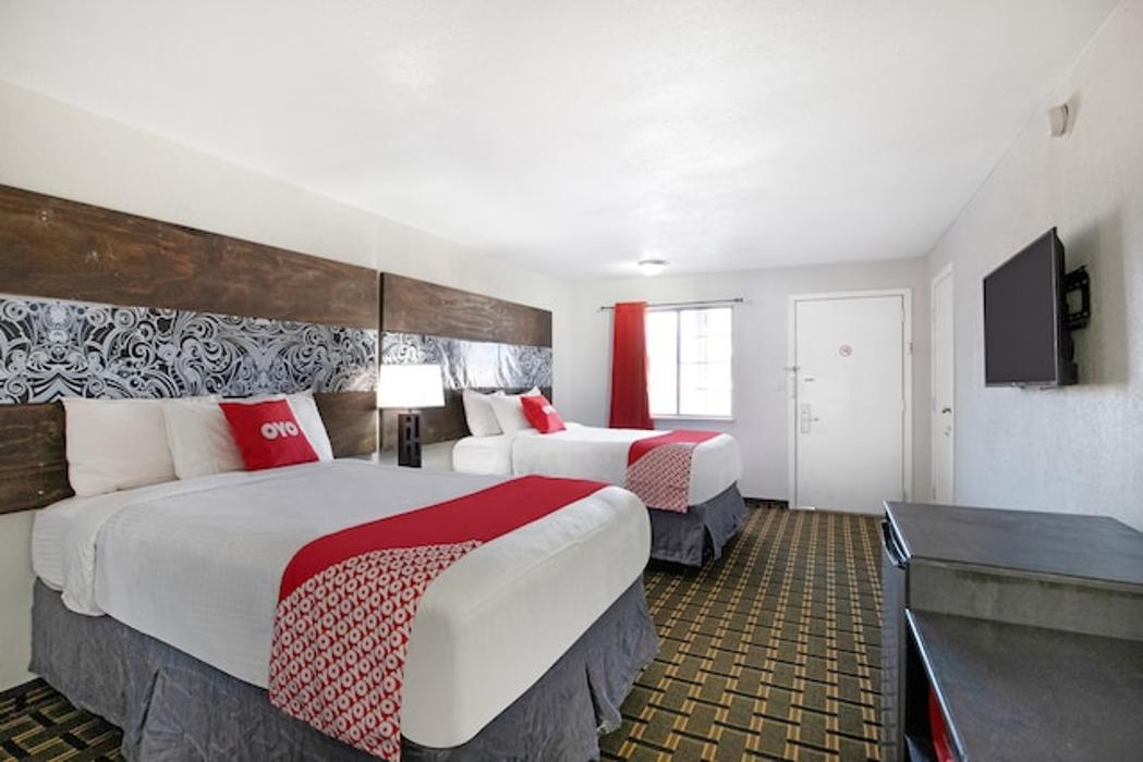 Hotel Eastin Riverwalk - Atchison, KS