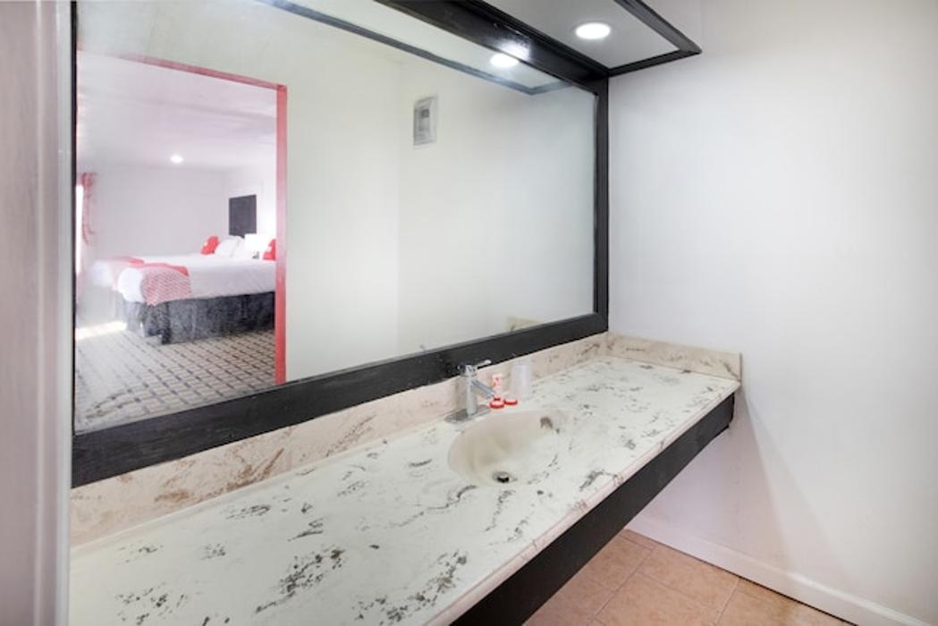 Hotel Eastin Riverwalk - Atchison, KS