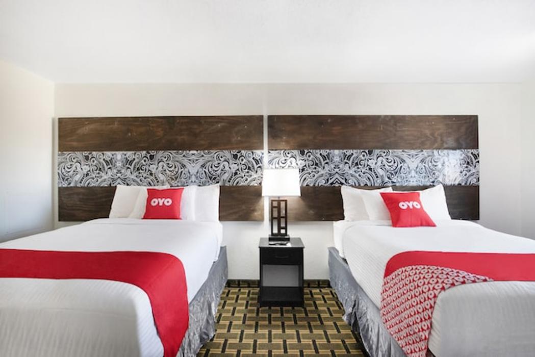 Hotel Eastin Riverwalk - Atchison, KS