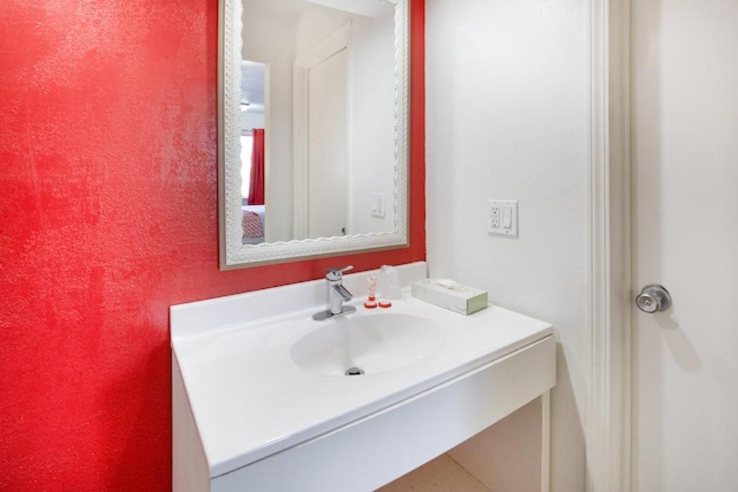 Hotel Eastin Riverwalk - Atchison, KS