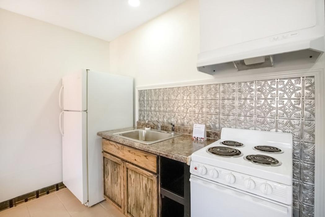 Hotel Eastin Riverwalk - Atchison, KS