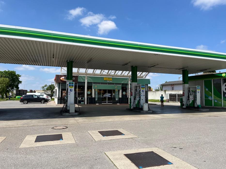 bp, Ludwig-von-Höhnel-Gasse in Wien