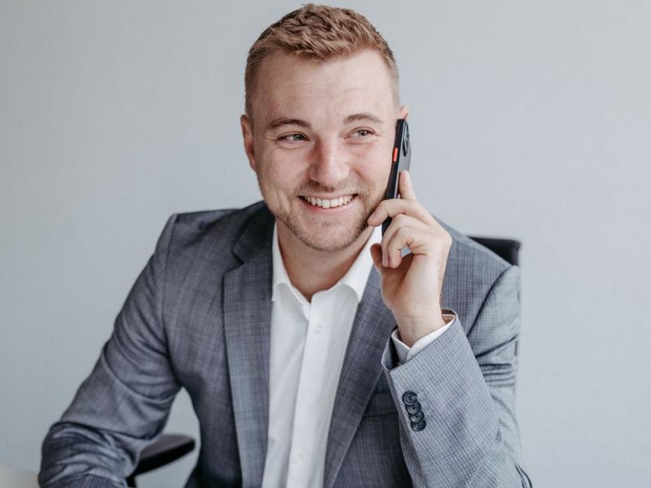 ERGO Versicherung Julian Clajus, Wattstraße in Karlsruhe