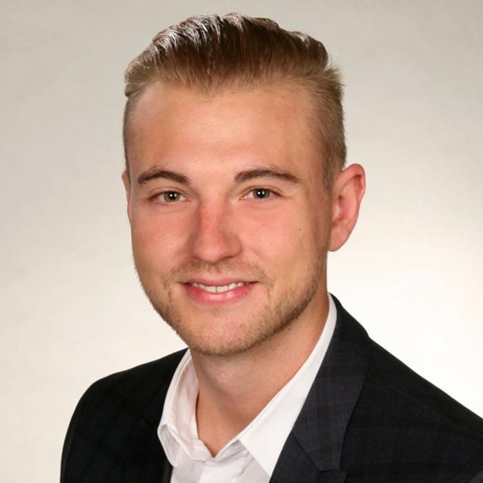 ERGO Versicherung Julian Clajus, Wattstraße in Karlsruhe