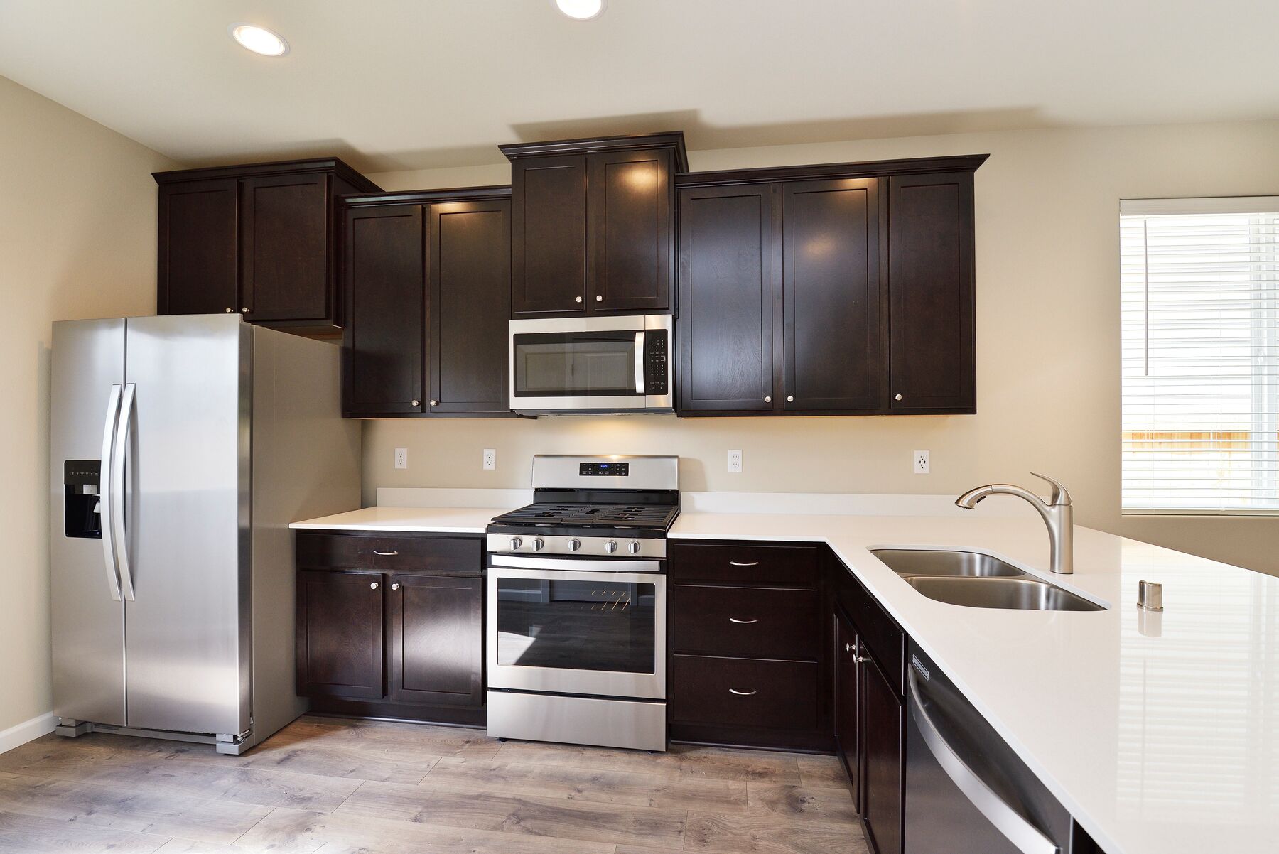 LGI Homes - Bay Vista Logo