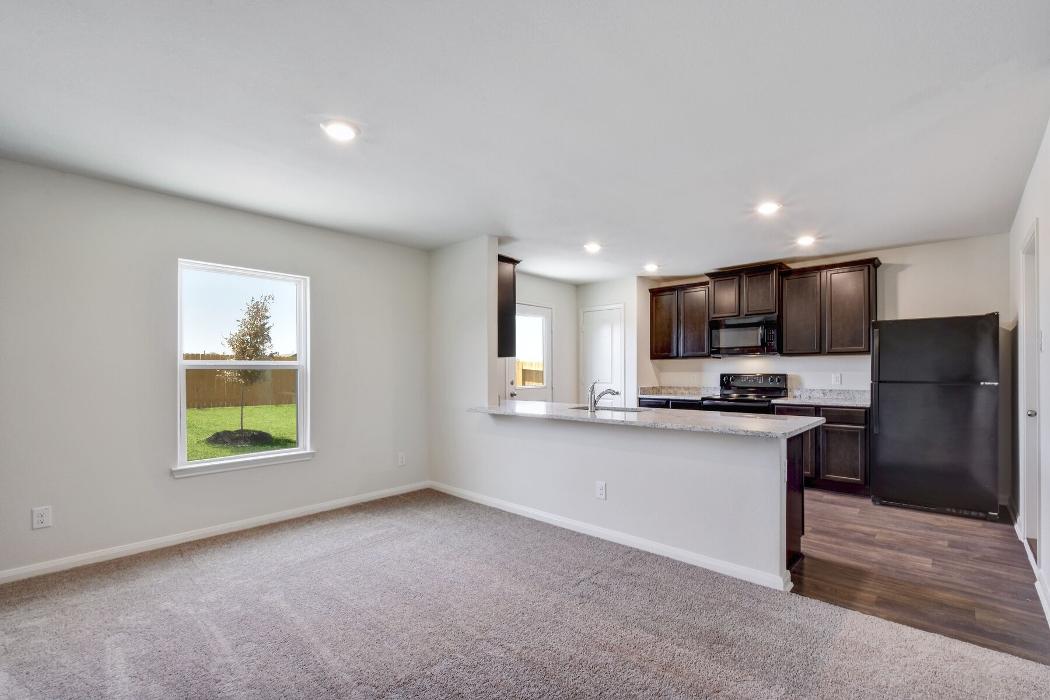 LGI Homes - Savannah Place Image