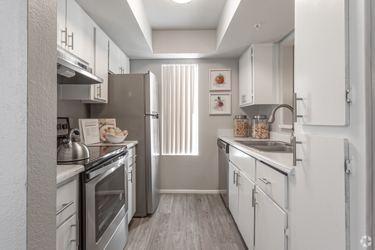 Sierra Walk Apartment Homes
