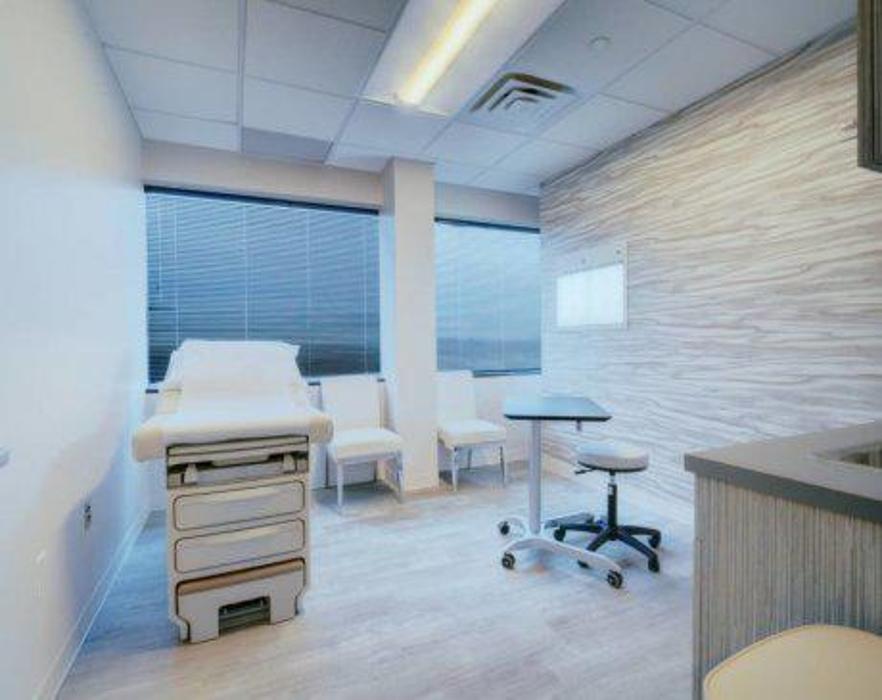 East Coast Bone and Joint Surgeons: Dr. L. Sean Thompson, MD - River Edge, NJ