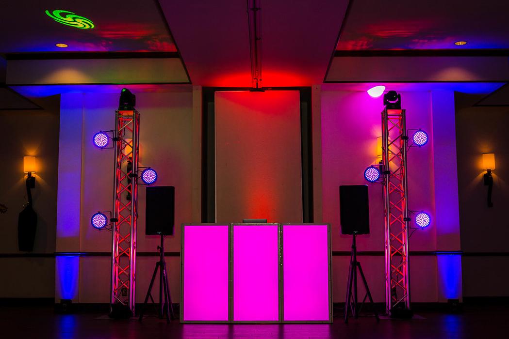 Cedar & Oak Entertainment and Events Image