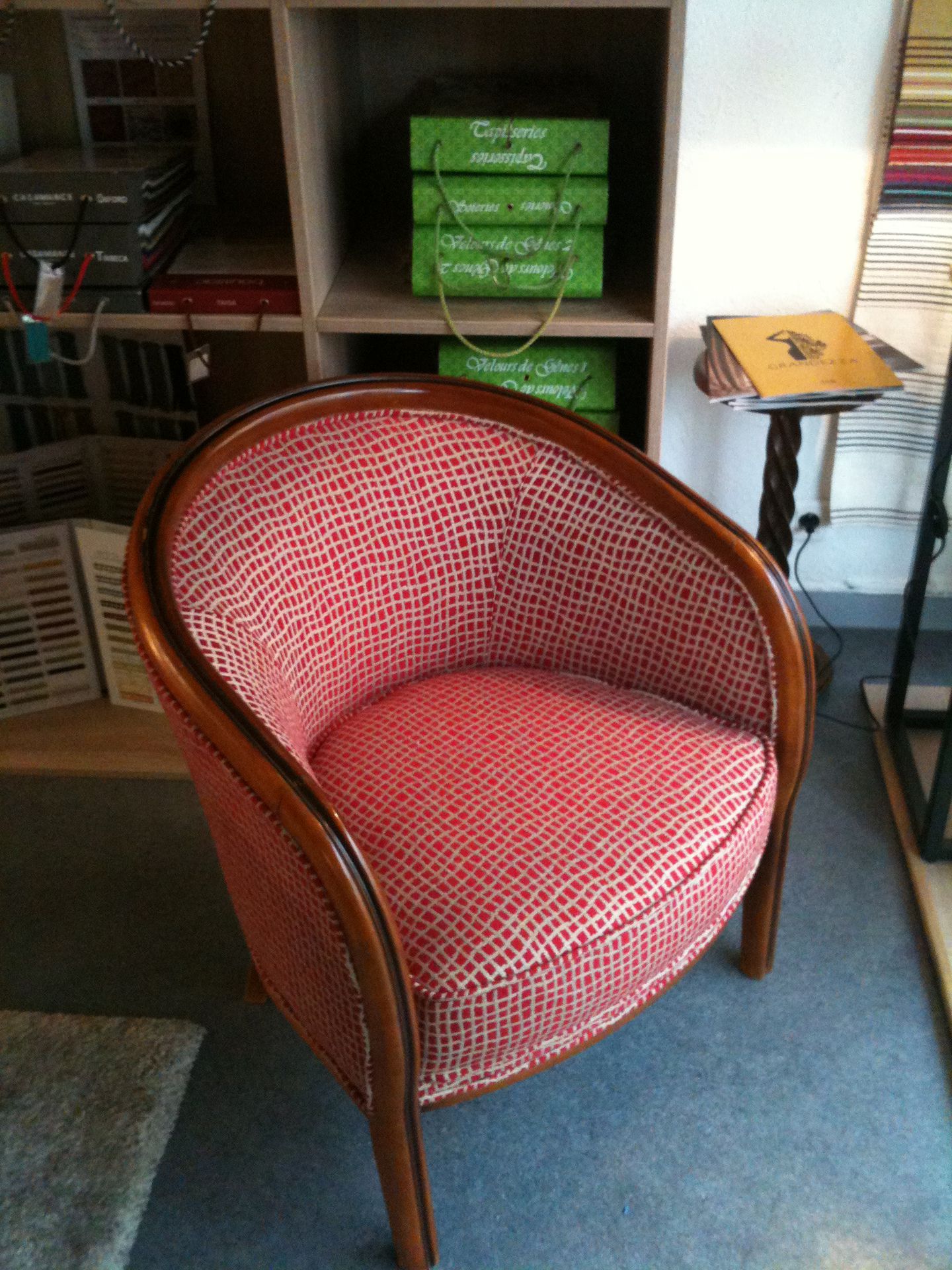 L'art du Siège Tapissier rideaux, voilages et tissus d'ameublement (détail)