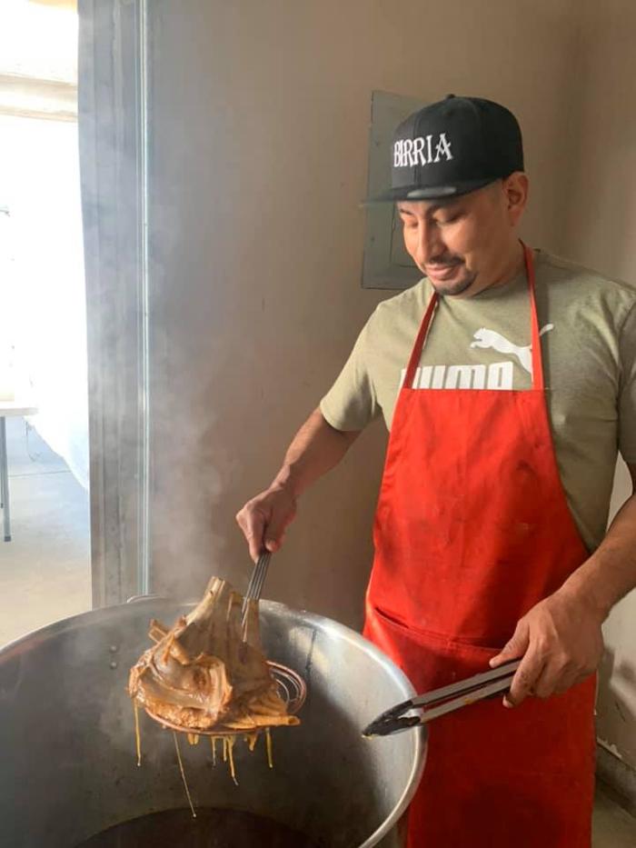 Barbacoa y Birria Los Cuates - Compton, CA