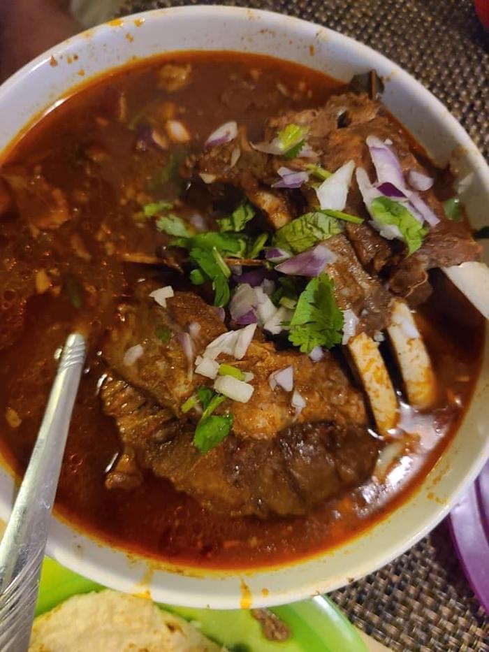 Barbacoa y Birria Los Cuates - Compton, CA