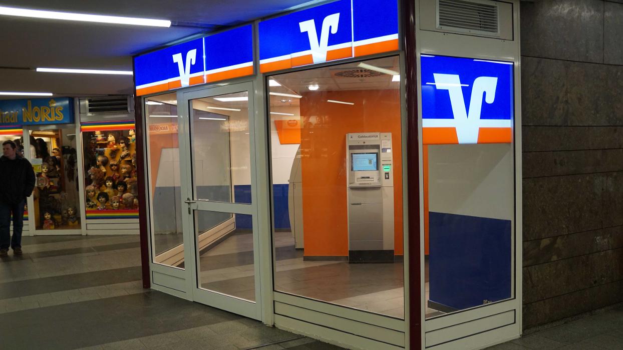 VR TeilhaberBank SB-Filiale Königstorpassage, Bahnhofsplatz in Nürnberg