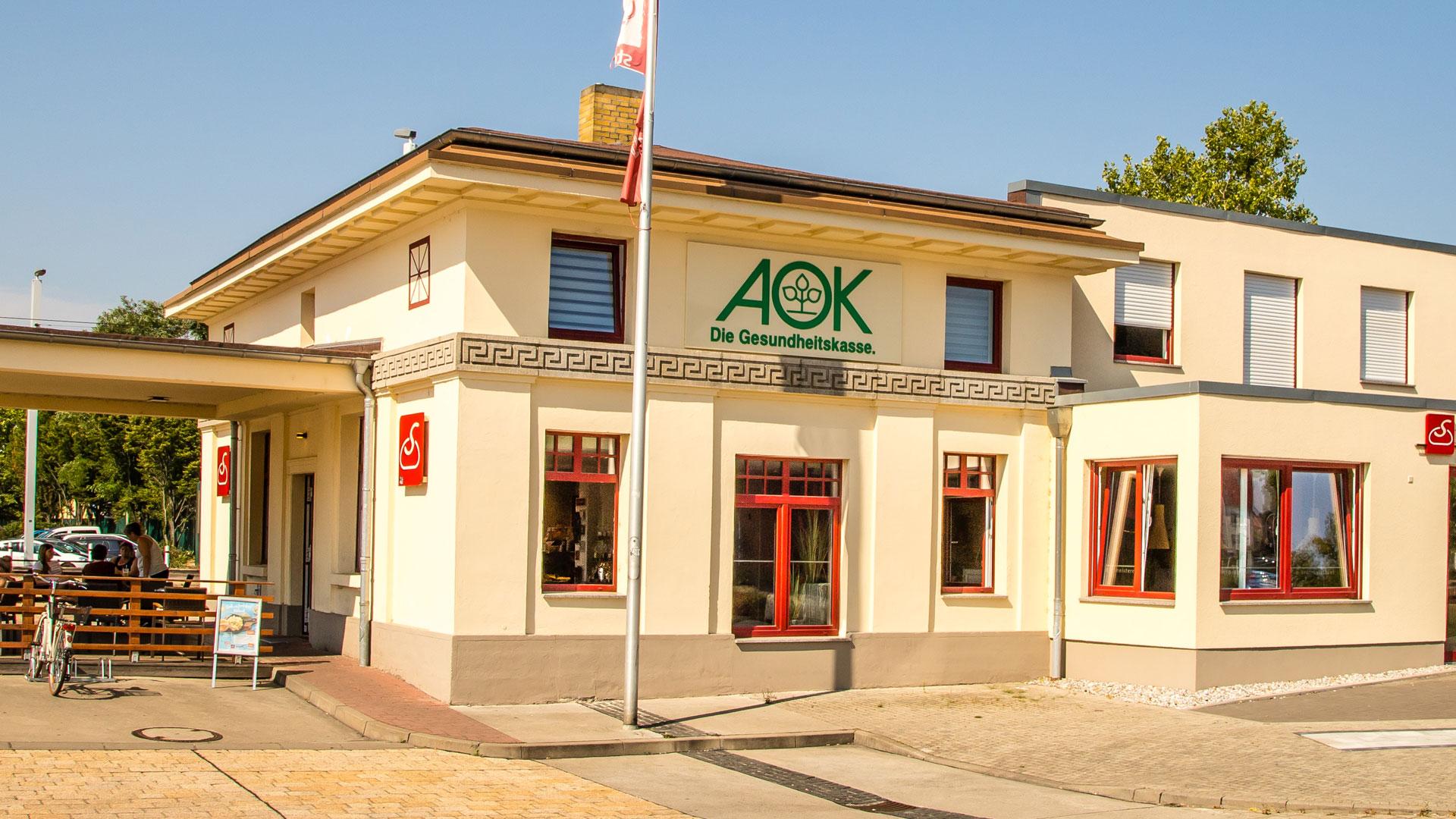 AOK Sachsen-Anhalt - Kundencenter Leuna, Am Haupttor in Leuna