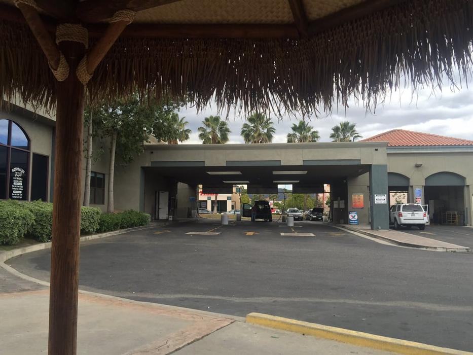 Hospitality Car Wash & Quick Lube - Temecula, CA