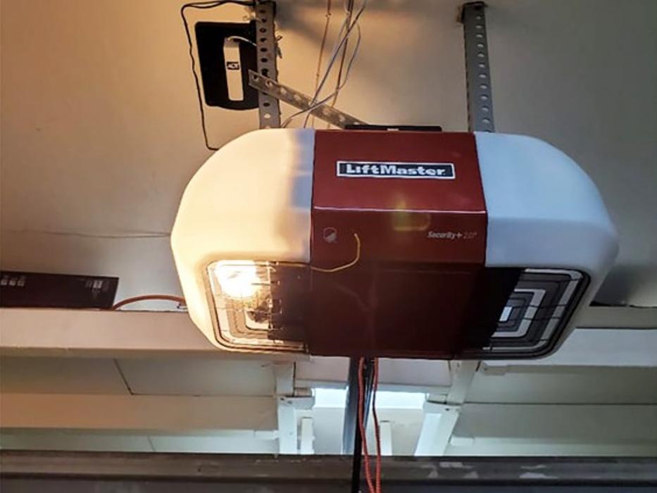 DERAS GARAGE DOORS SERVICES - West Covina, CA
