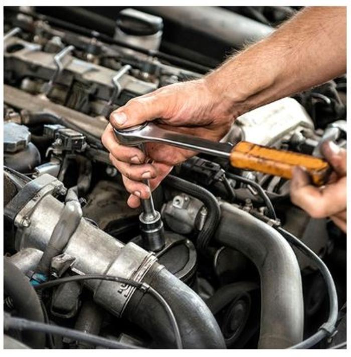 Salvador Mobile Mechanic - Riverside, CA