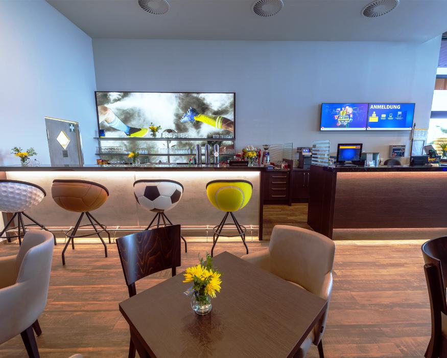 ADMIRAL Sportsbar, Kremser Straße in Zwettl