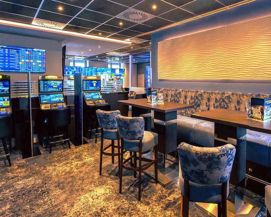 ADMIRAL Sportsbar, Bahnhofplatz in Krems an der Donau