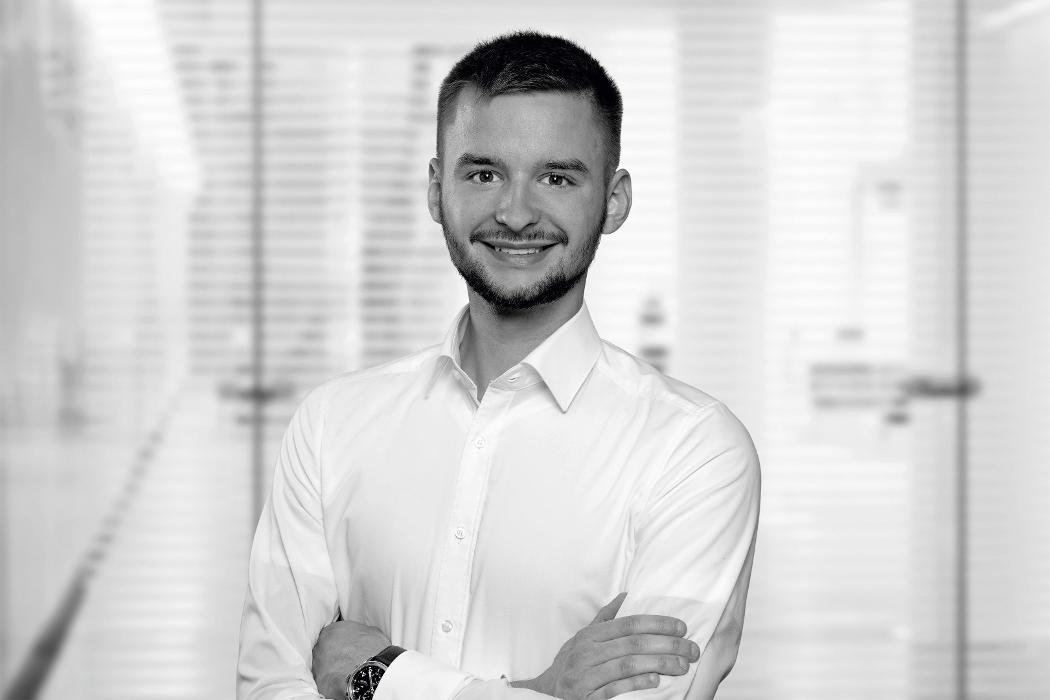 ERGO Versicherung Julian Jedersberger, Zur Eiche in Hengersberg