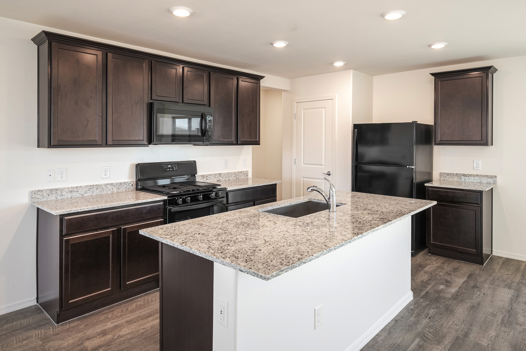 LGI Homes - Vahalla Ranch Logo