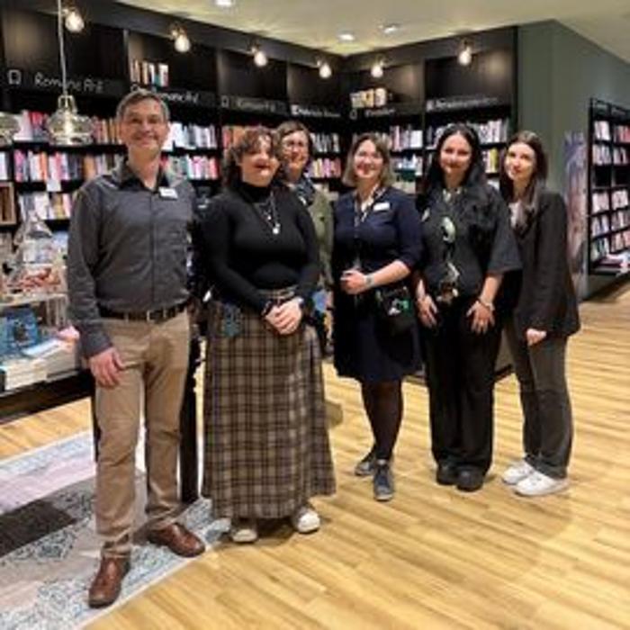 Thalia Mayersche Köln-Nippes, Neusser Straße in Köln