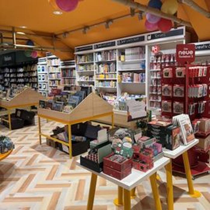 Thalia Mayersche Köln-Nippes, Neusser Straße in Köln