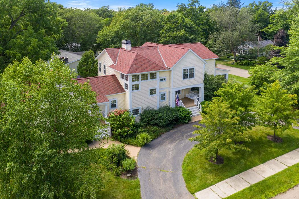 Saugatuck Vacation Rentals - Saugatuck, MI