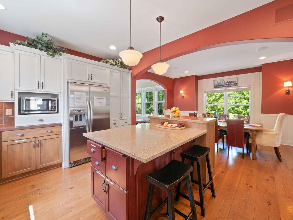 Saugatuck Vacation Rentals - Saugatuck, MI