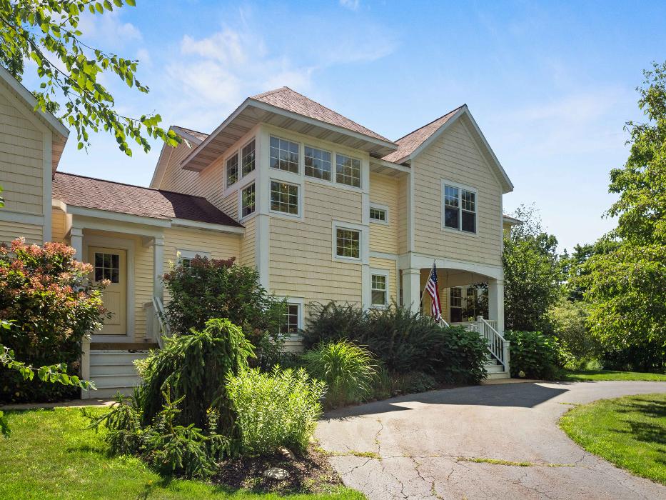 Saugatuck Vacation Rentals - Saugatuck, MI